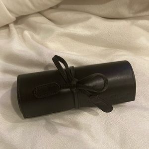 ORACLE  Black leather jewelry roll NRW NEVER USED excellent 4travel
